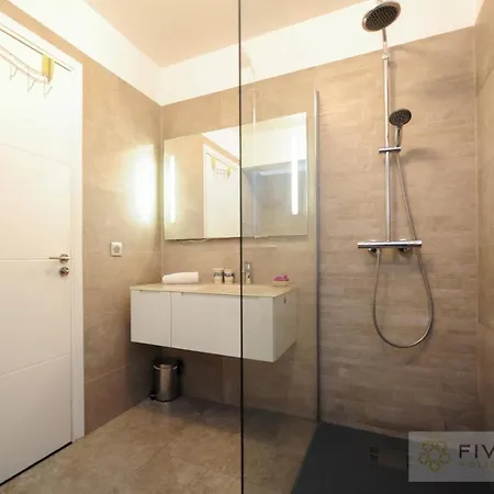 Riviera Five Stars Holiday House Apartment Nice