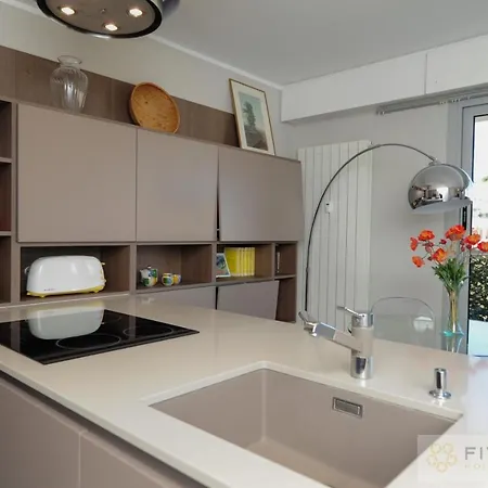 Riviera Five Stars Holiday House Nice