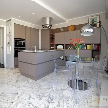 Riviera Five Stars Holiday House Apartment