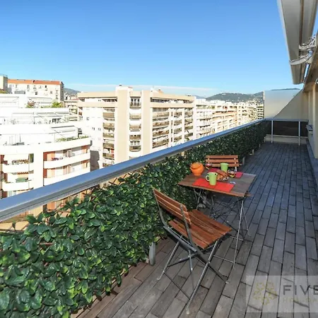 Riviera Five Stars Holiday House