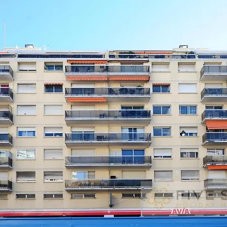 Riviera Five Stars Holiday House Appartamento